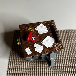 Vintage 1999 Toy Biz Marvel Spider-Man Daily Bugle Transforming Desk Robot Toy